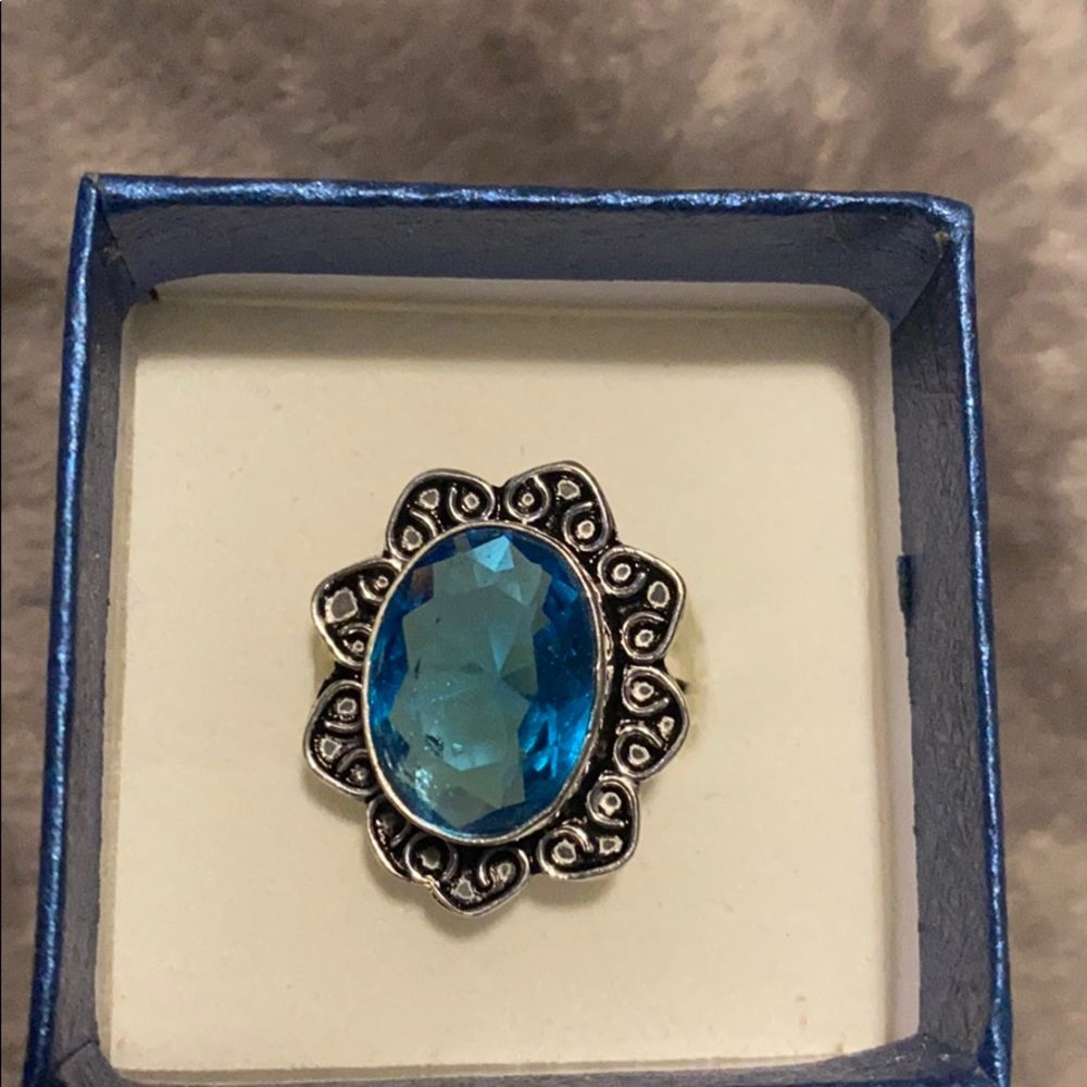 Silver and blue topaz ring size 8